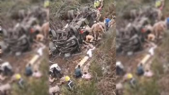 Tragedia en el Sur: un camión del ejército cayó a un barranco desde 12 metros y hay muertos
