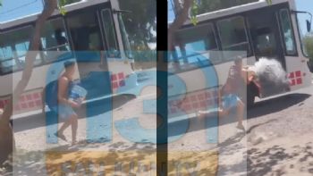 Repudiable video: le tiró un baldazo de agua a un colectivero de Red Tulum