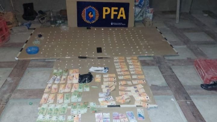 Detuvieron a dos 'deliveries narco' en San Juan con 500 dosis de cocaína